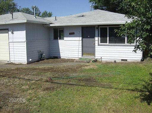 2nd image of 2345 Crater Lake Ave