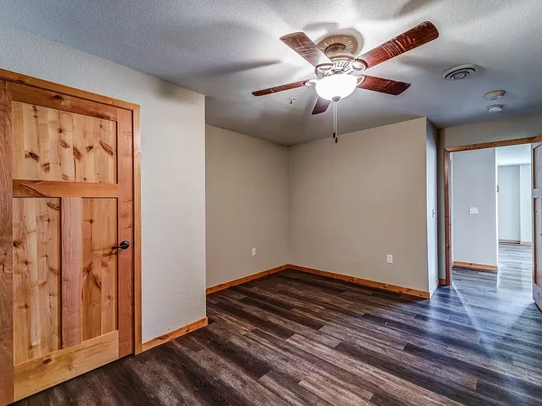 Sunset Place Apartments — Photo 11