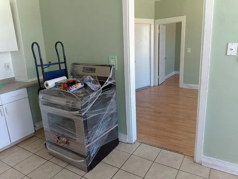 95 Russ St #2 — Photo 5