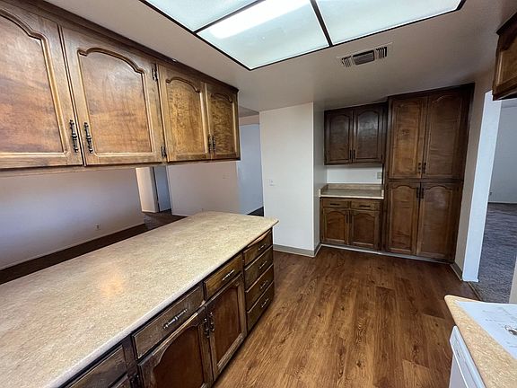 4th image of 2635 E Norman Dr
