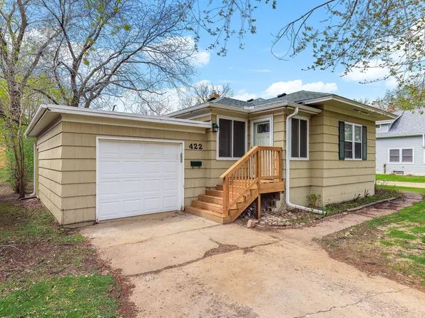 422 2nd St N, Bayport, MN 55003