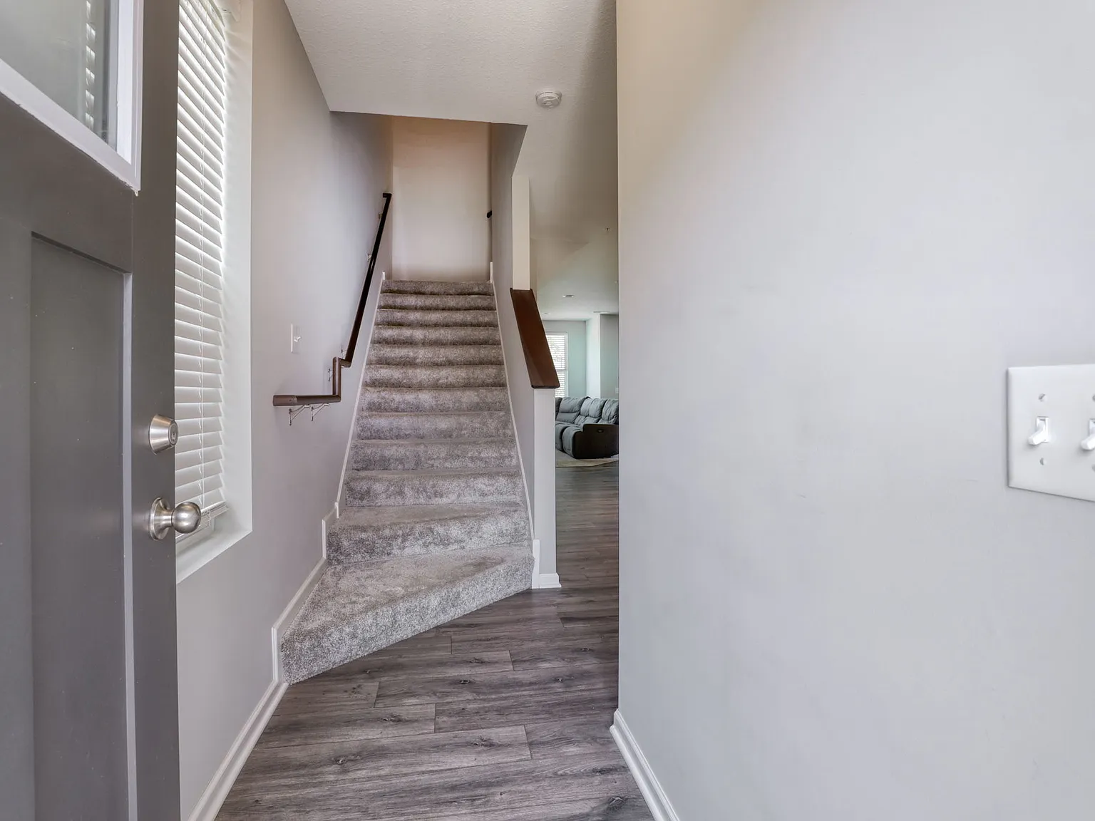 3 bed, 2.5 bath, 1840 sqft, $2,700 — Photo 3