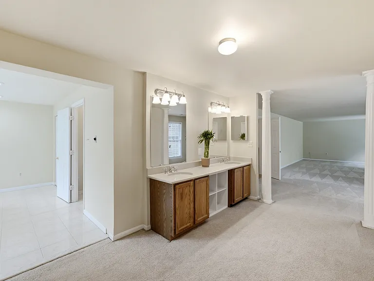 2725 Oldewood Dr — Photo 34