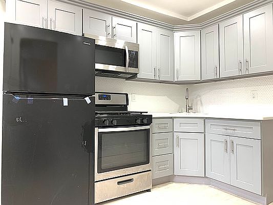 2nd image of 9007 Avenue L Floor 1