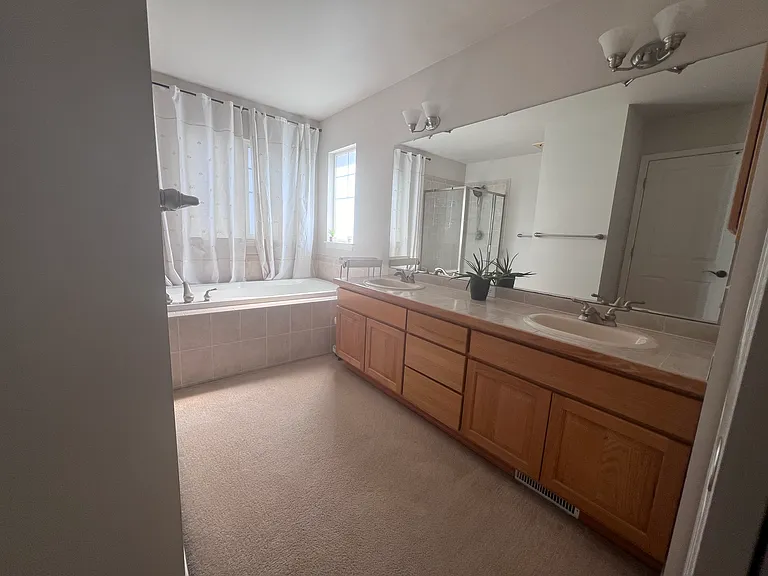Upstairs - Master bathroom