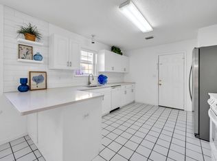 768 Pearl Sand Dr, Mary Esther, FL 32569