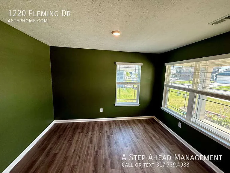 1220 Fleming Dr — Photo 28