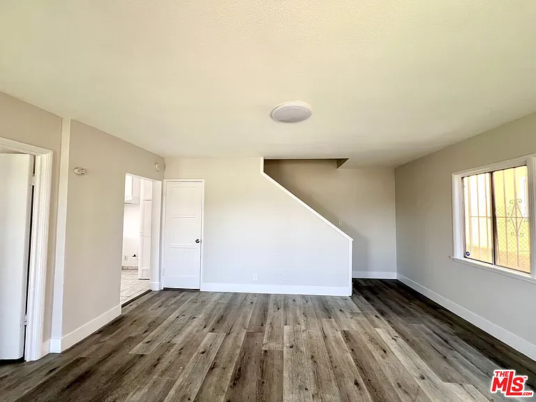 254 E Lanzit Ave #1 — Photo 5