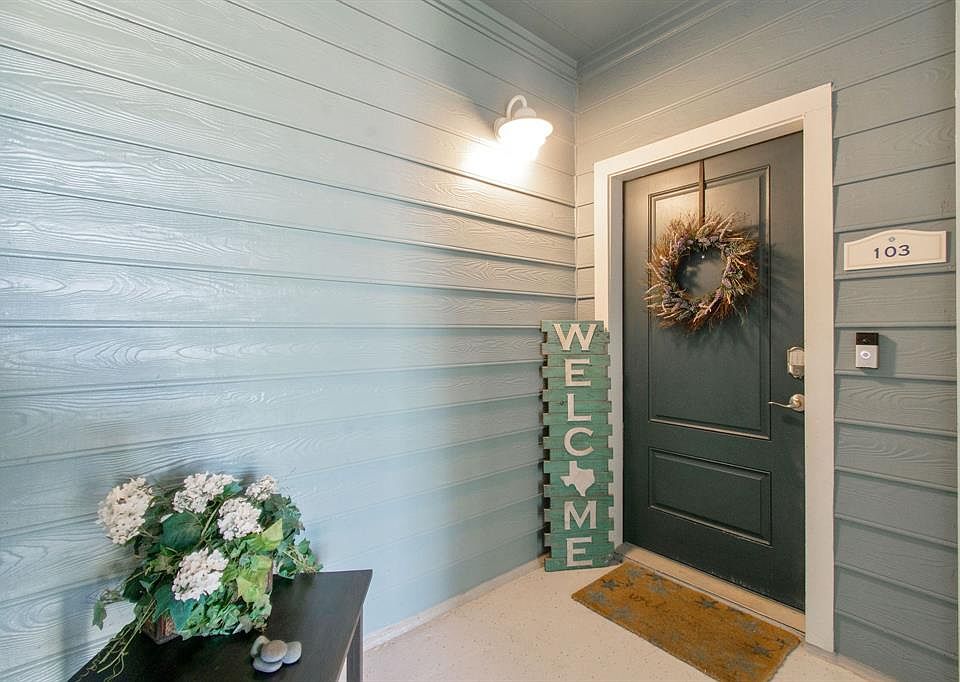 1st image of 26934 Bay Water Dr Unit 103