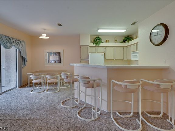 4th image of 5415 W Harmon Ave Unit 1081