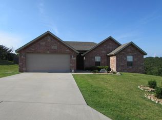 141 Thunder Ridge Estates Dr, Branson, MO 65616