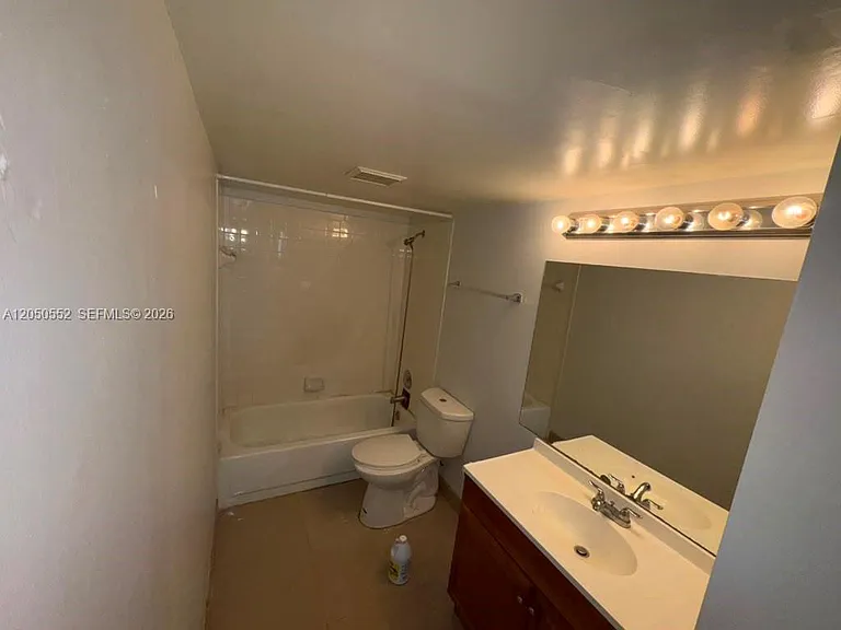 3461 NW 44th St #102 — Photo 3