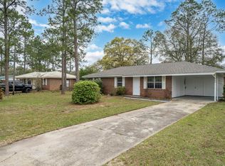 966 Lakeview Dr, Defuniak Springs, FL 32433