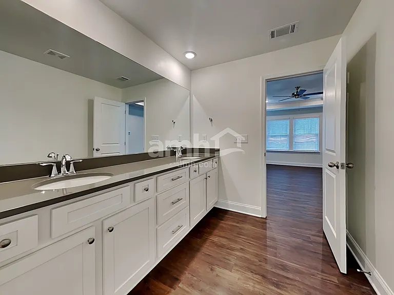 5292 Blue Mountain Dr — Photo 17