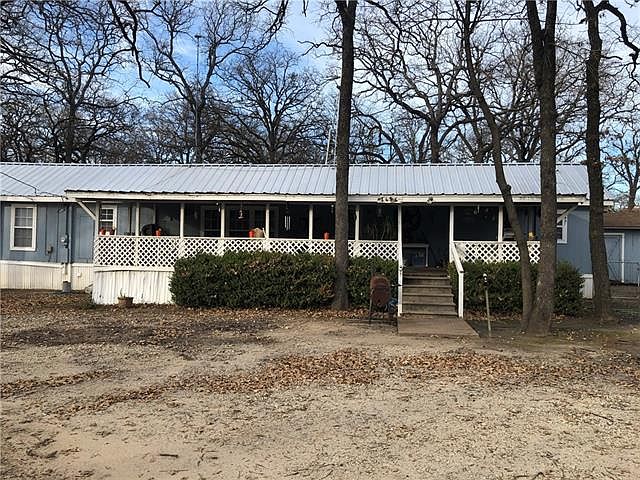 1st image of 1686 Shady Woods Dr