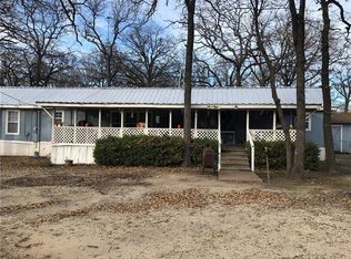 1686 Shady Woods Dr, Quinlan, TX 75474