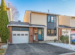 1803 Lamoureux Dr, Ottawa, ON K1E 2H3