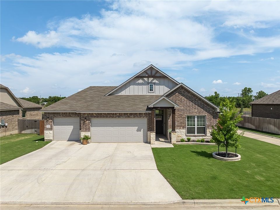 1st image of 1202 Carnaby Dr