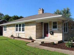 212 Sharan Dr, Brownstown, IN 47220