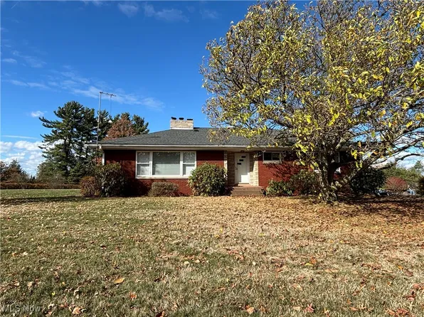 56015 High Ridge Rd, Bellaire, OH 43906