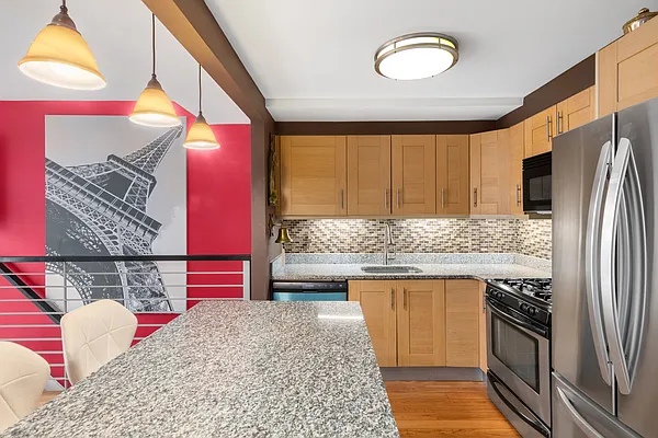 Sold by Compass | media 3