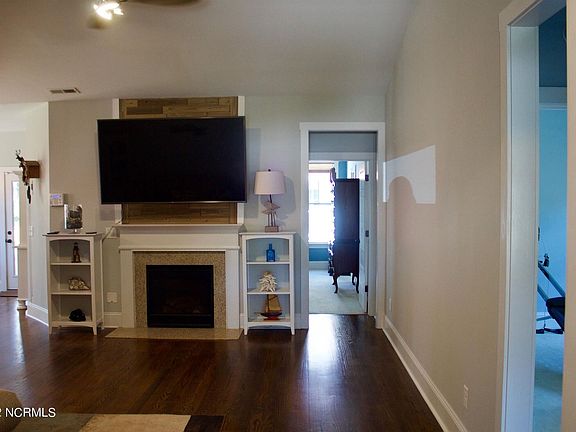 4th image of 83 E Huckleberry Way
