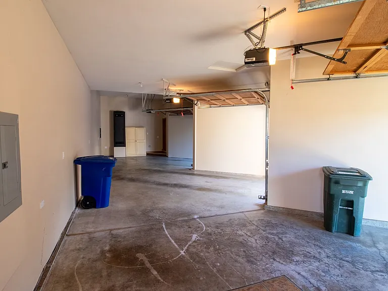 15831 SE 45th St — Photo 39