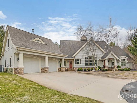 3rd image of 5625 Sanctuary Dr NE #29