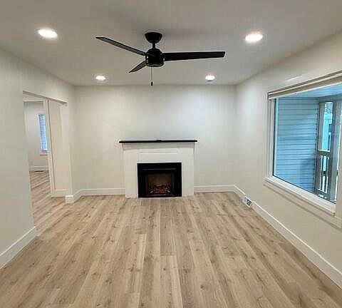 4th image of 2418 E Kirkwood St