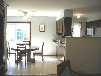 4th image of 475 Hollywood Dr