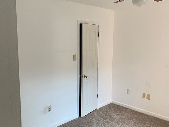 3rd image of 4030 Karen Elizabeth Dr