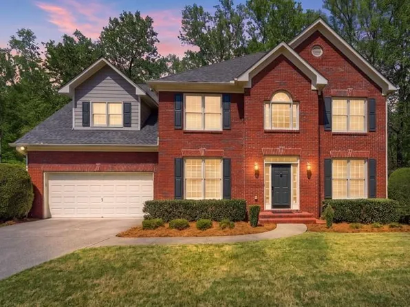 1112 Oakhurst Trl, Lawrenceville, GA 30043