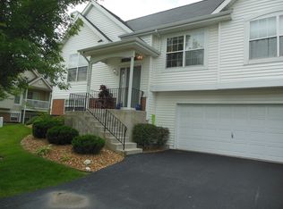 17436 Yakima Dr, Lockport, IL