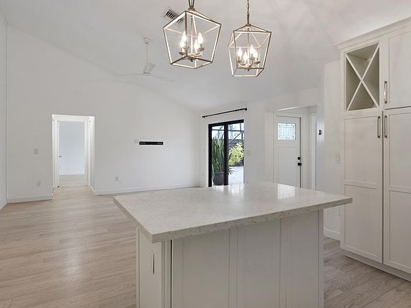 3rd image of 1801 S Us Highway 1 APT 1D