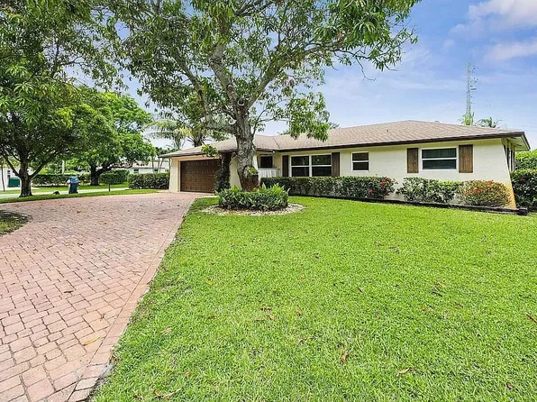 307 W Riverside Drive, Jupiter, FL 33469