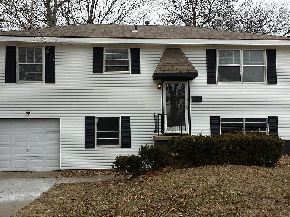 1st image of 7800 E 103rd Ter