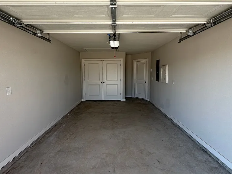 518 Colorado St — Photo 2