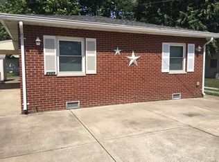 2909 E Elm St, Springfield, IL 62702