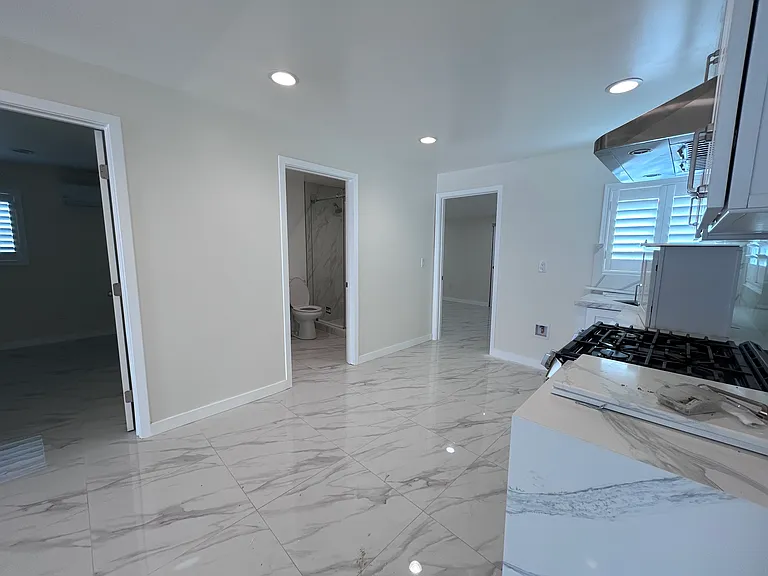 3241 Prospect Ave — Photo 11