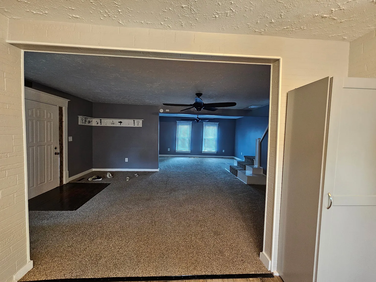 3 bed, 1.5 bath, 1552 sqft, $1,800 — Photo 3