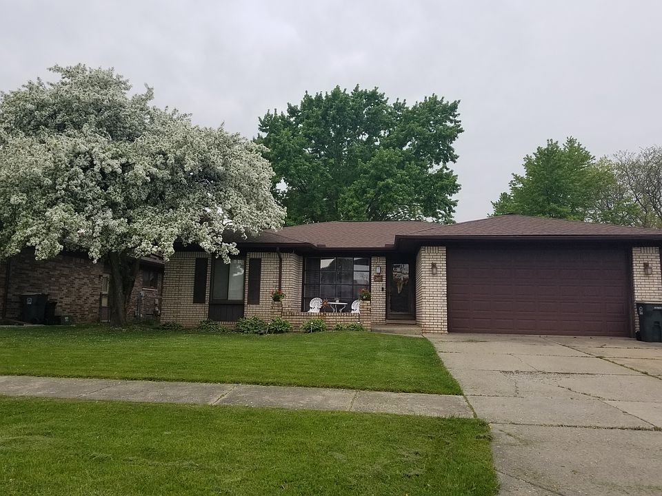 1st image of 265 Brittany Dr