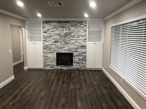 4th image of 3953 7th Ave