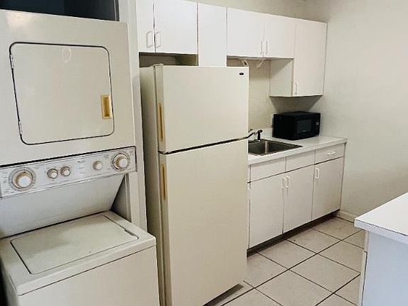 5th image of 1756 My Place Ln