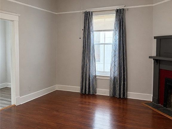 4th image of 530 E 35th St #A