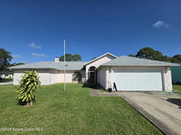 997 Hood St NW, Palm Bay, FL 32907