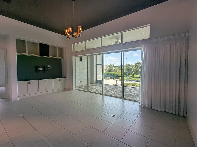 760 N Hunt Club Dr — Photo 31