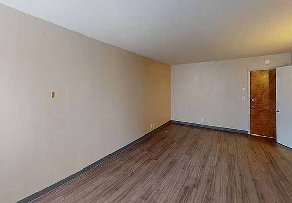 5th image of 1040 E Knapp St APT 303