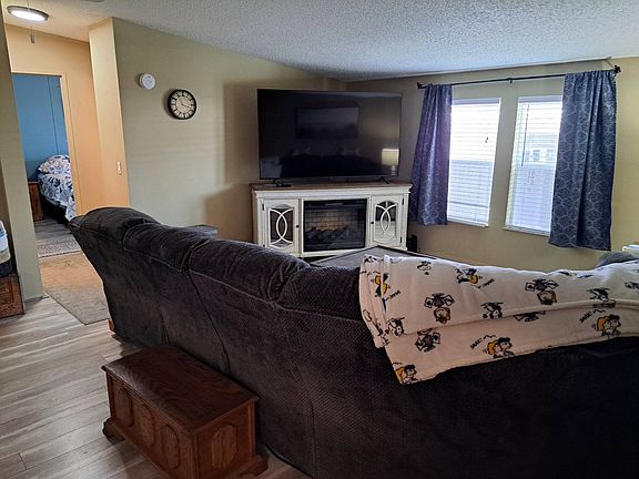 3rd image of 236 Lake Huron Dr
