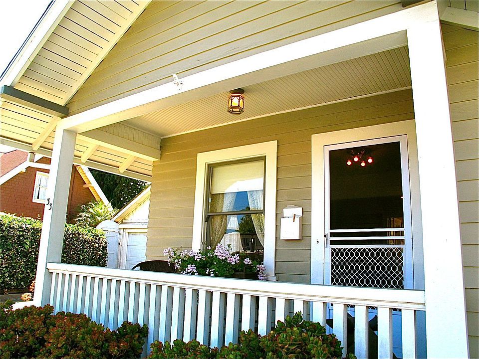 1st image of 895 E Main St