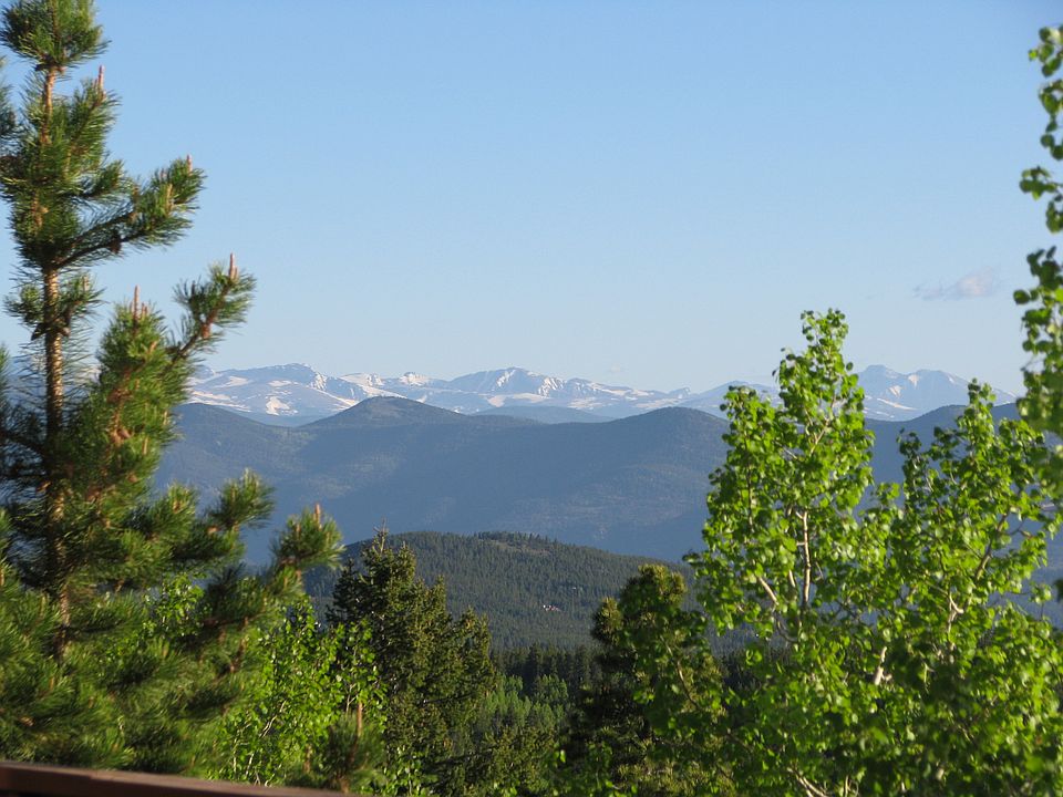 Sweeping Mountain Views